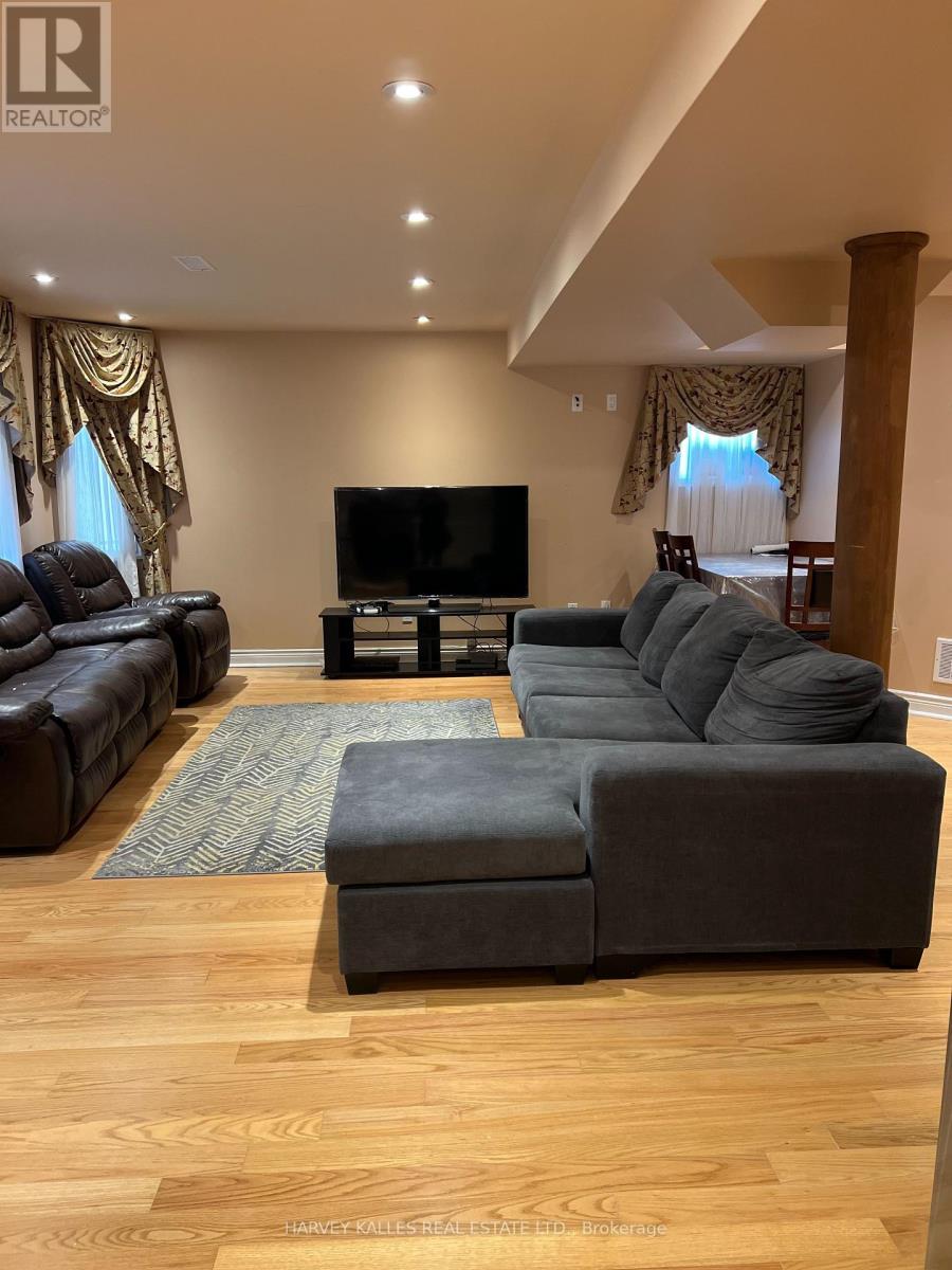 Bsmt - 44 Ann Louise Crescent, Markham, Ontario L3S 0A8 - Photo 12 - N13428554