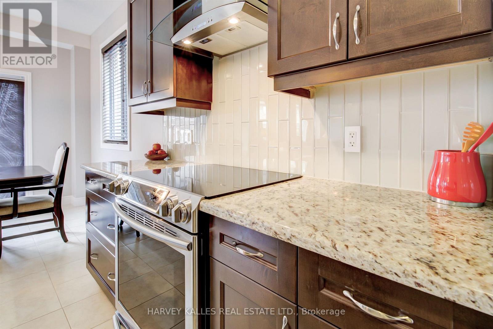 106 Eden Oak Trail, Kitchener, Ontario N2A 0G1 - Photo 10 - X13430580