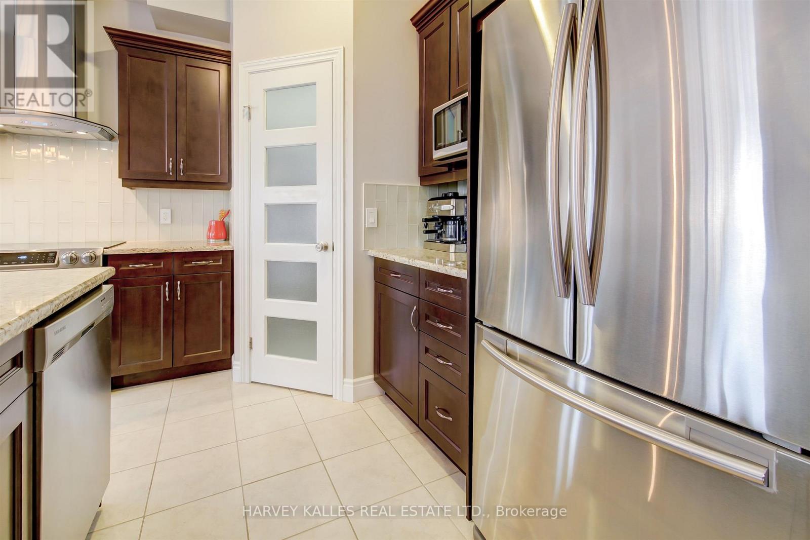 106 Eden Oak Trail, Kitchener, Ontario N2A 0G1 - Photo 12 - X13430580