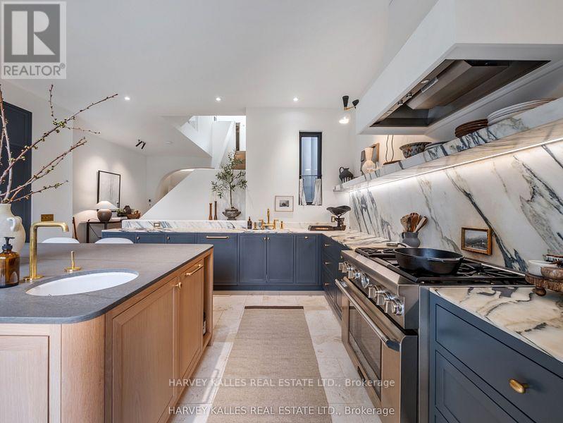 239 Borden Street, Toronto, Ontario M5S 2N5 - Photo 17 - C13432518
