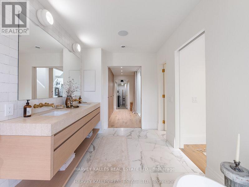 239 Borden Street, Toronto, Ontario M5S 2N5 - Photo 28 - C13432518