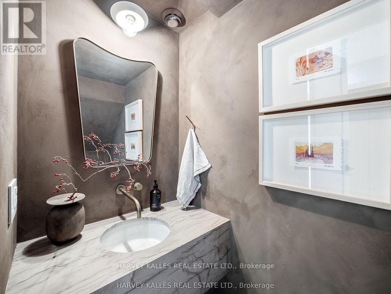 239 Borden Street, Toronto, Ontario M5S 2N5 - Photo 34 - C13432518