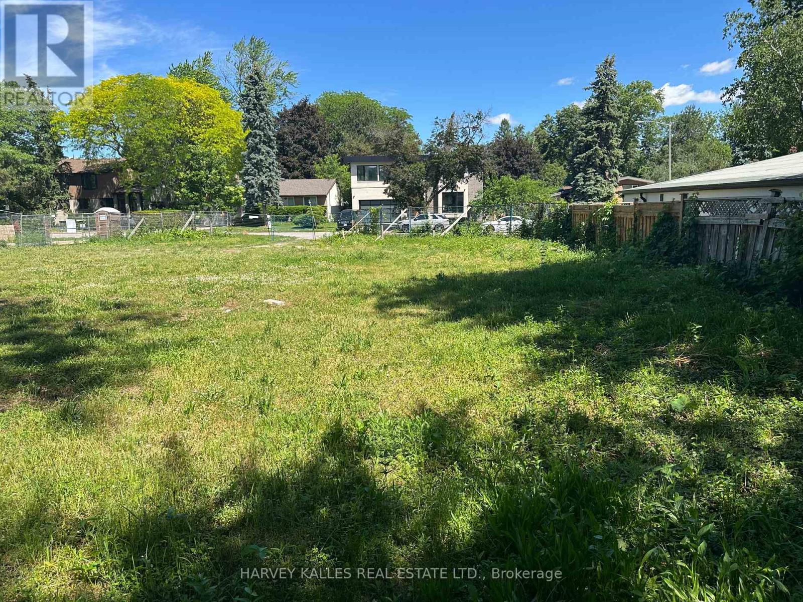 20 Legato Court, Toronto, Ontario M3B 1L7 - Photo 2 - C13433920