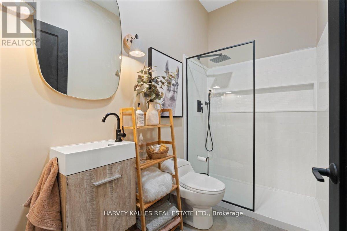 690 Weese Road, Prince Edward County, Ontario K0K 1L0 - Photo 35 - X13436918