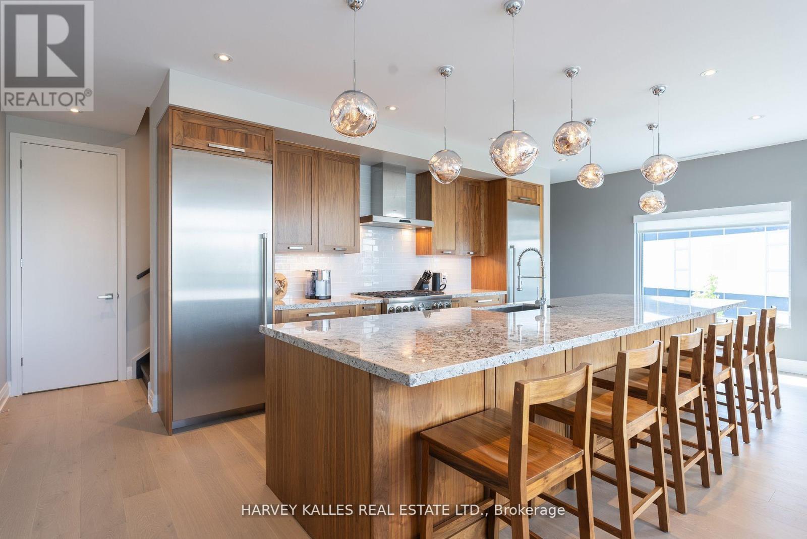 3730 Mangusta Court, Innisfil, Ontario  L9S 0L5 - Photo 8 - N13439676
