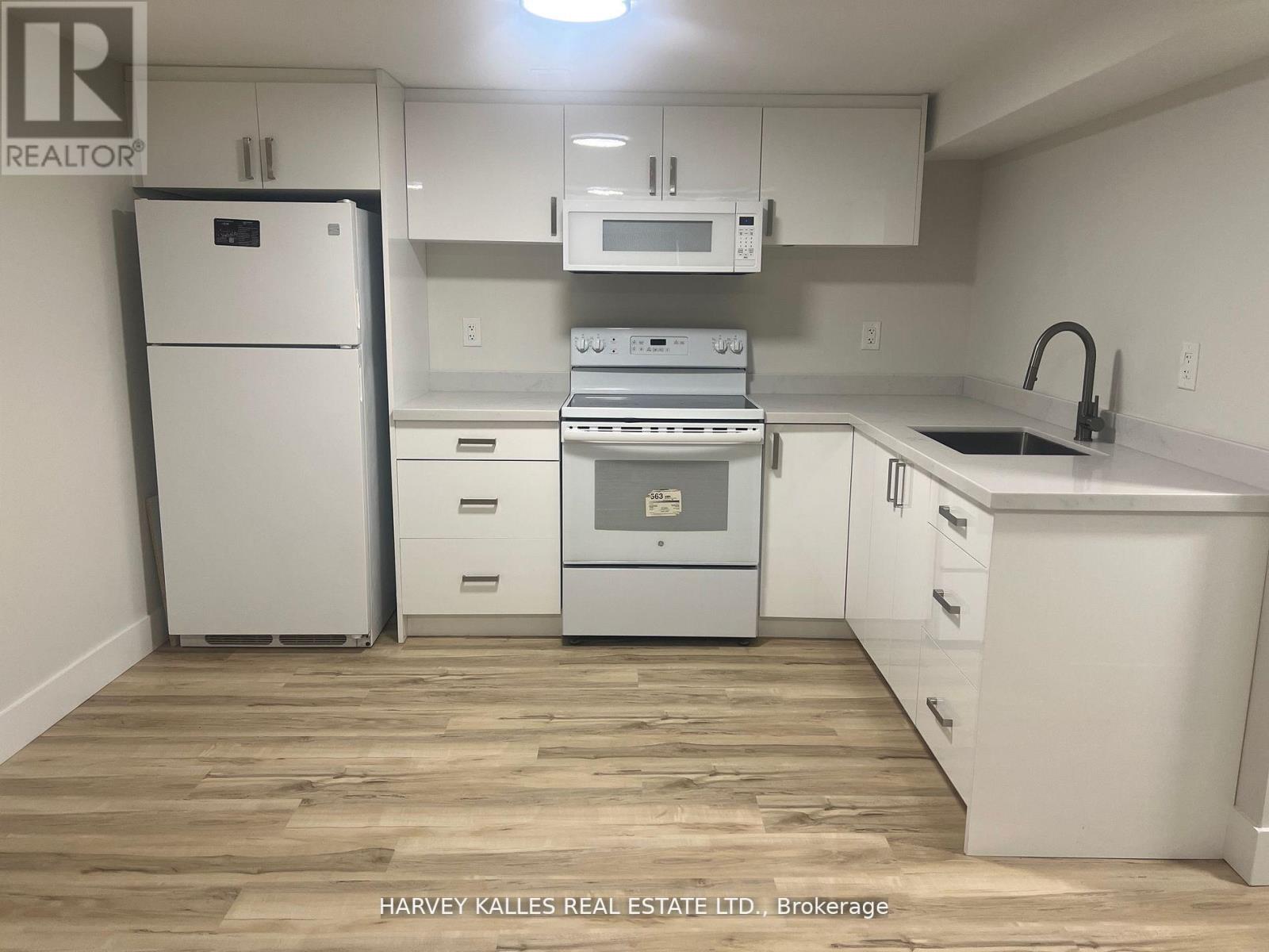 BSMT - 113 MCALLISTER ROAD, Toronto, Ontario