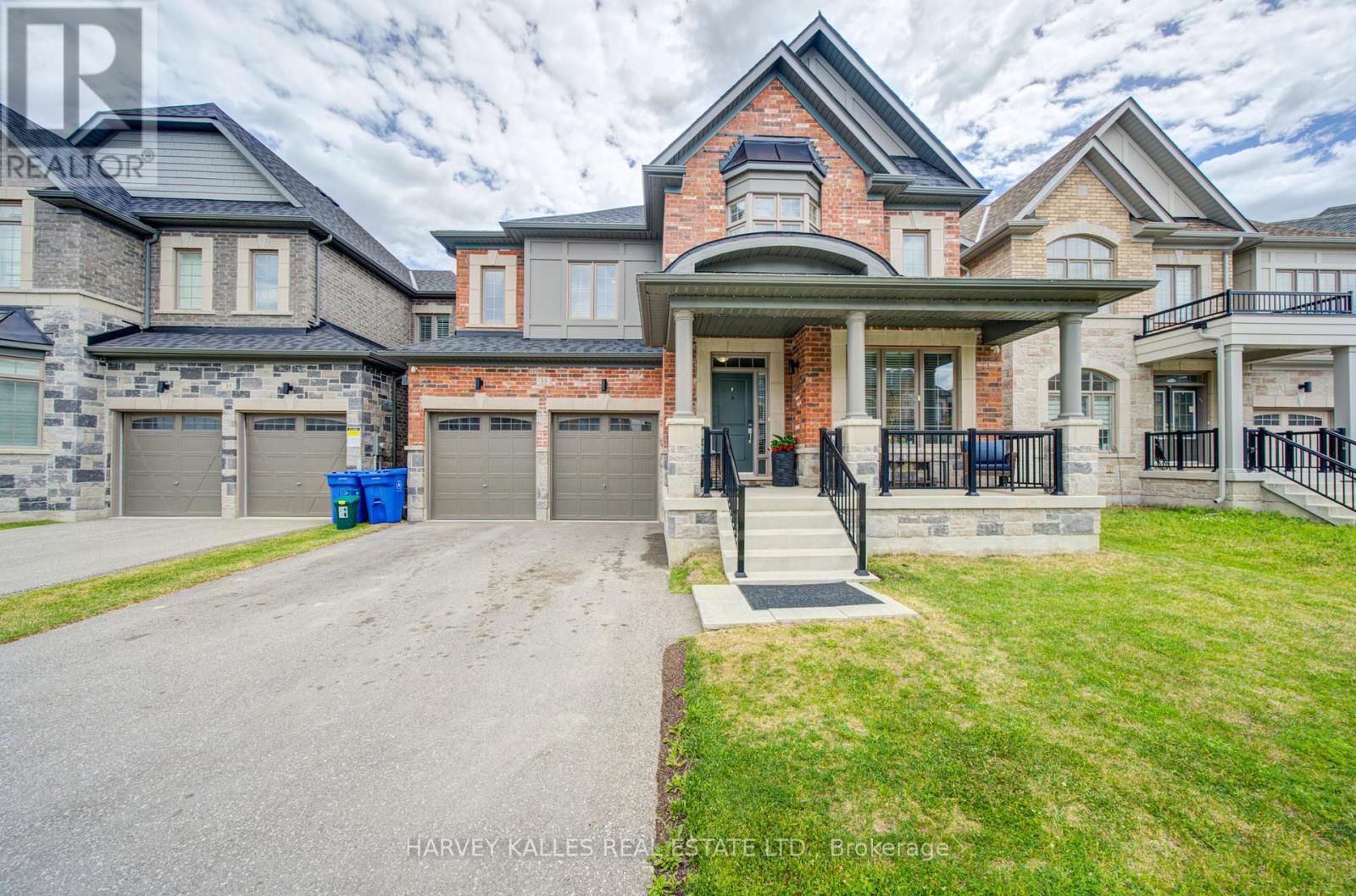 33 CONCERT HILL WAY, East Gwillimbury, Ontario