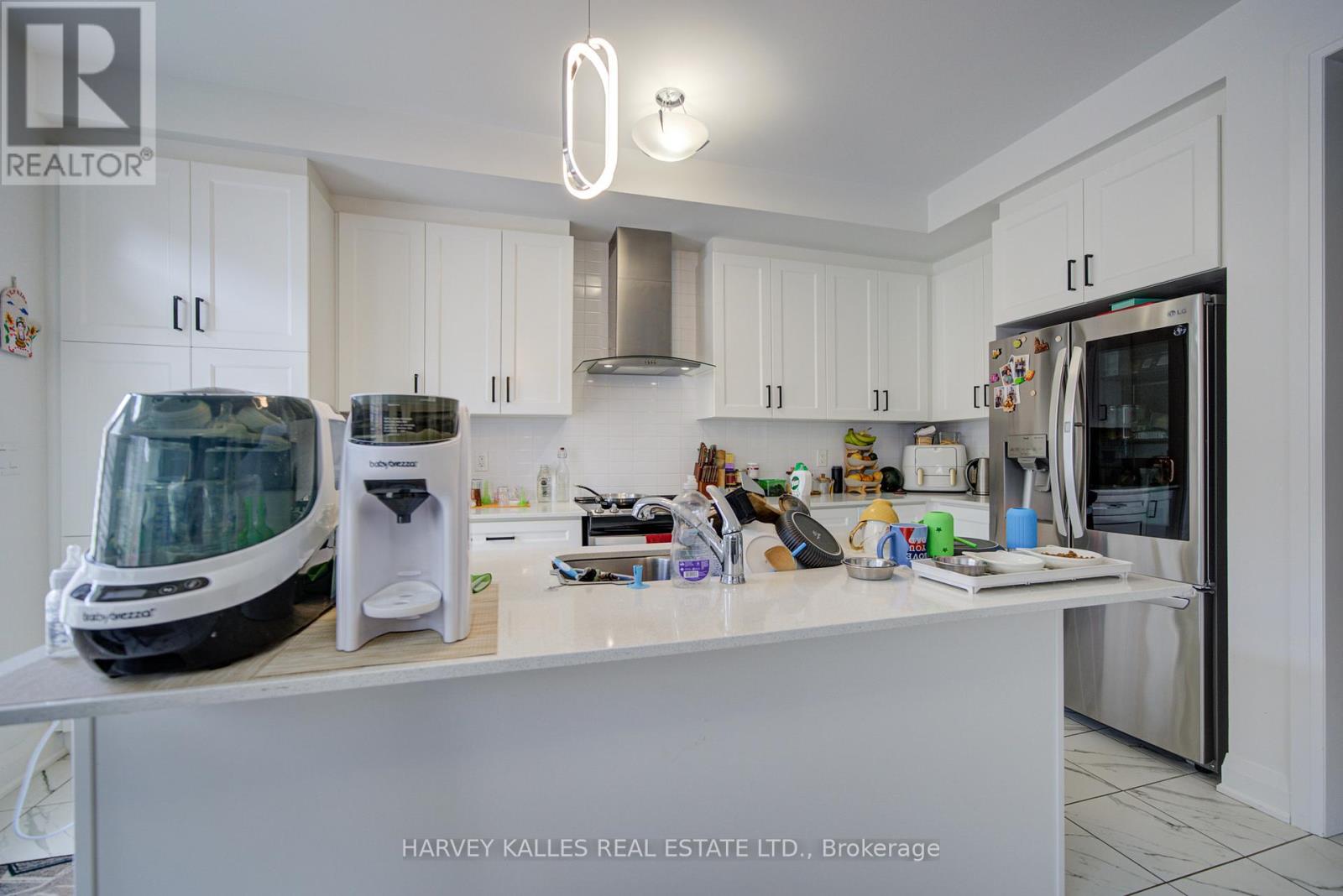 33 Concert Hill Way, East Gwillimbury, Ontario L9N 0W9 - Photo 11 - N13444084