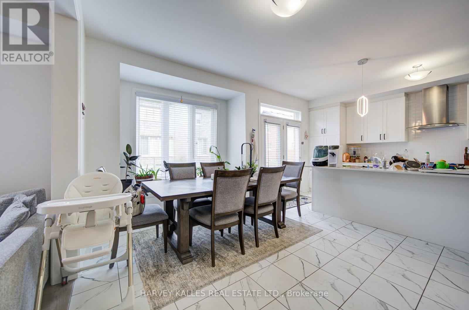 33 Concert Hill Way, East Gwillimbury, Ontario L9N 0W9 - Photo 14 - N13444084