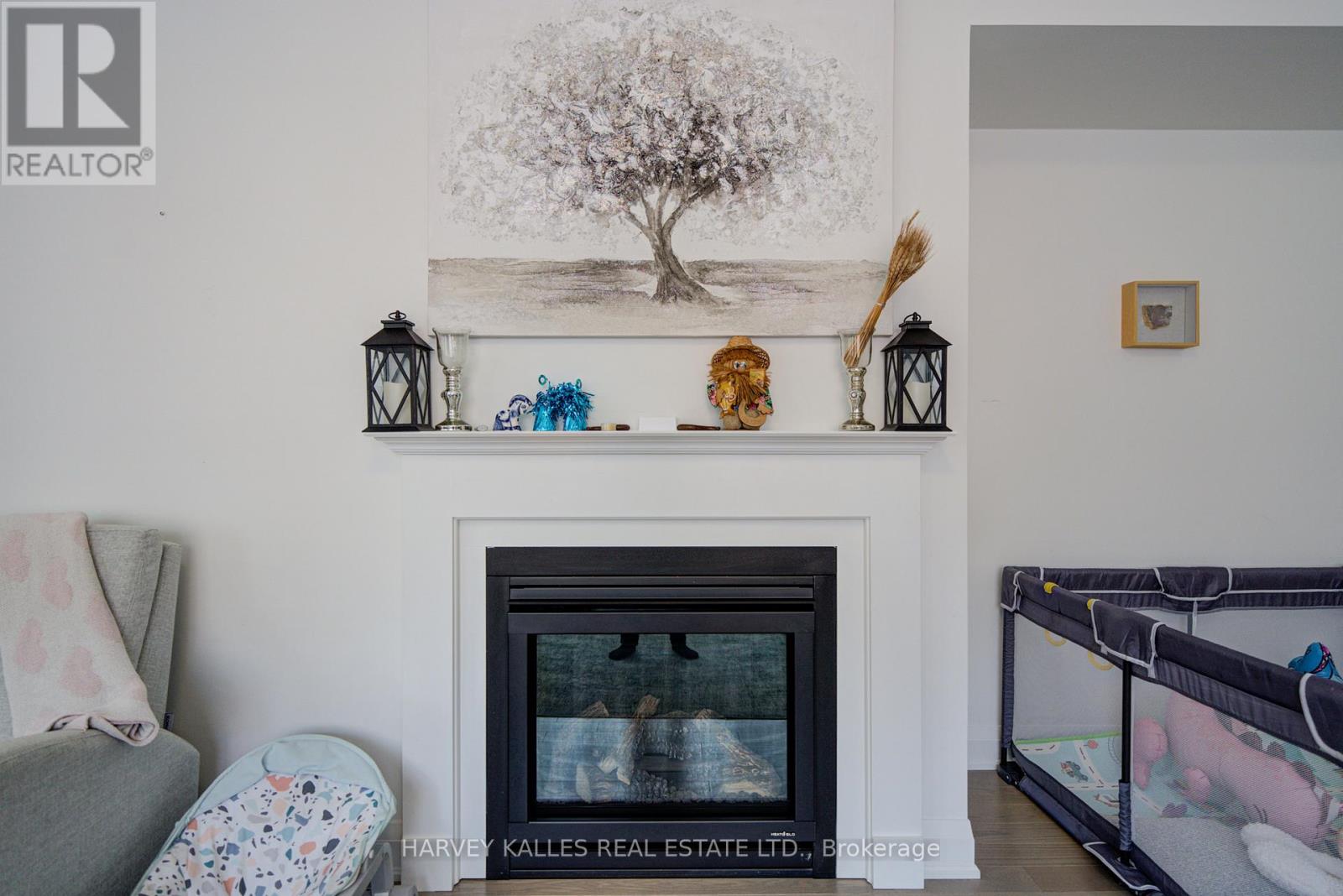 33 Concert Hill Way, East Gwillimbury, Ontario L9N 0W9 - Photo 8 - N13444084