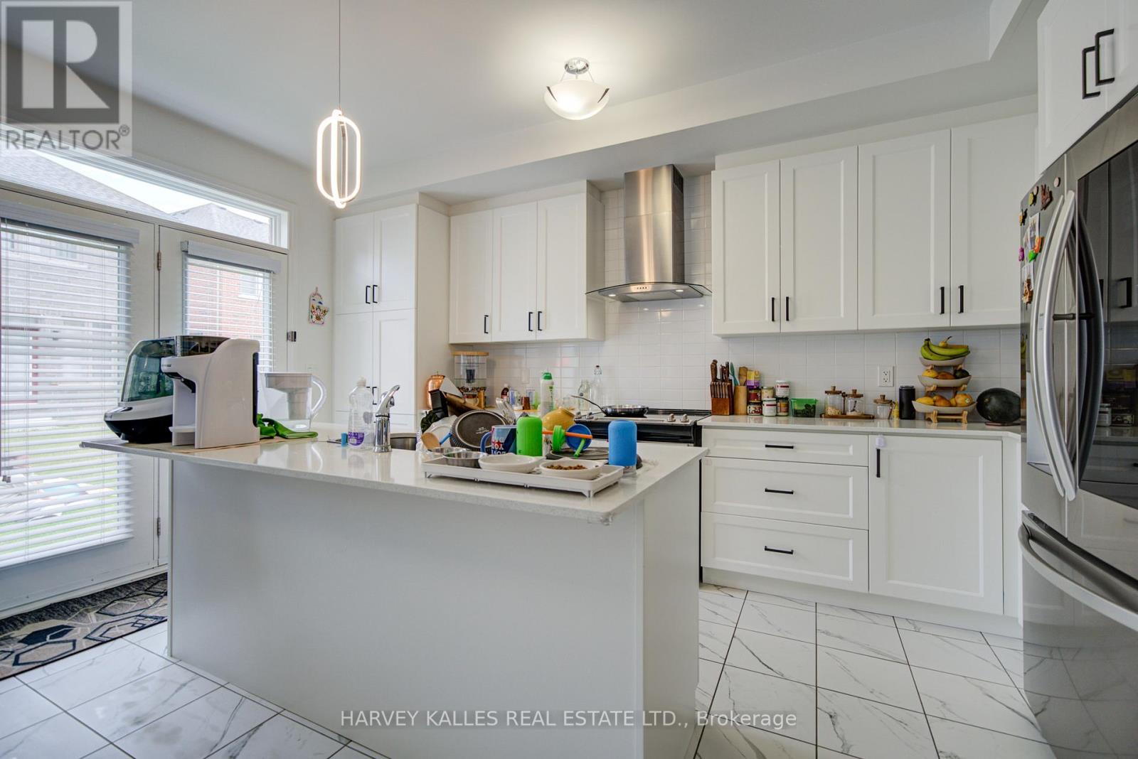 33 Concert Hill Way, East Gwillimbury, Ontario L9N 0W9 - Photo 9 - N13444084