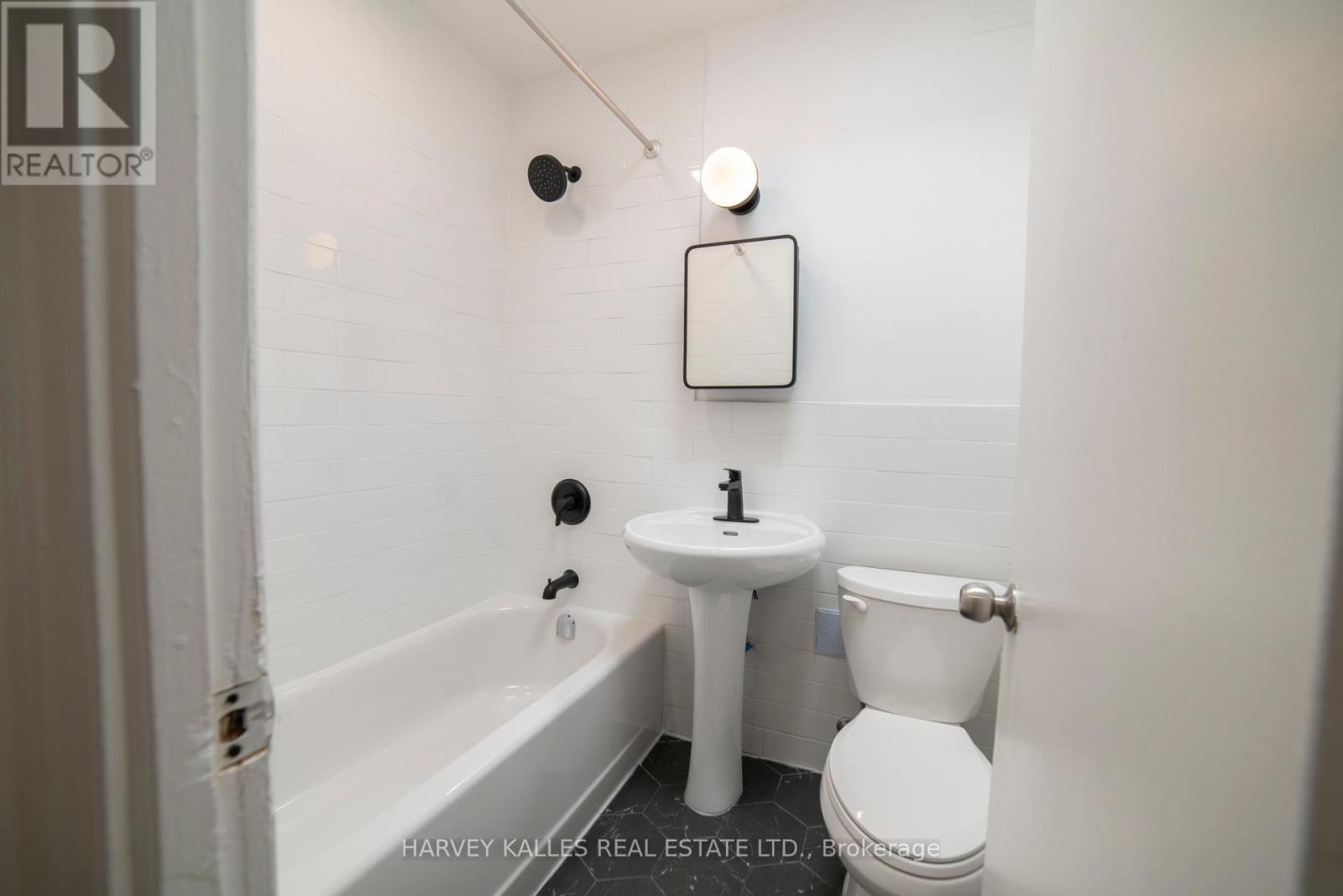 1 - 1980 Eglinton Avenue W, Toronto, Ontario  M6E 2J9 - Photo 12 - W13444484