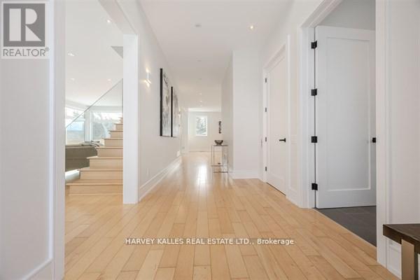 3279 Lakeshore Road, Burlington, Ontario  L7N 1A7 - Photo 3 - W13445414