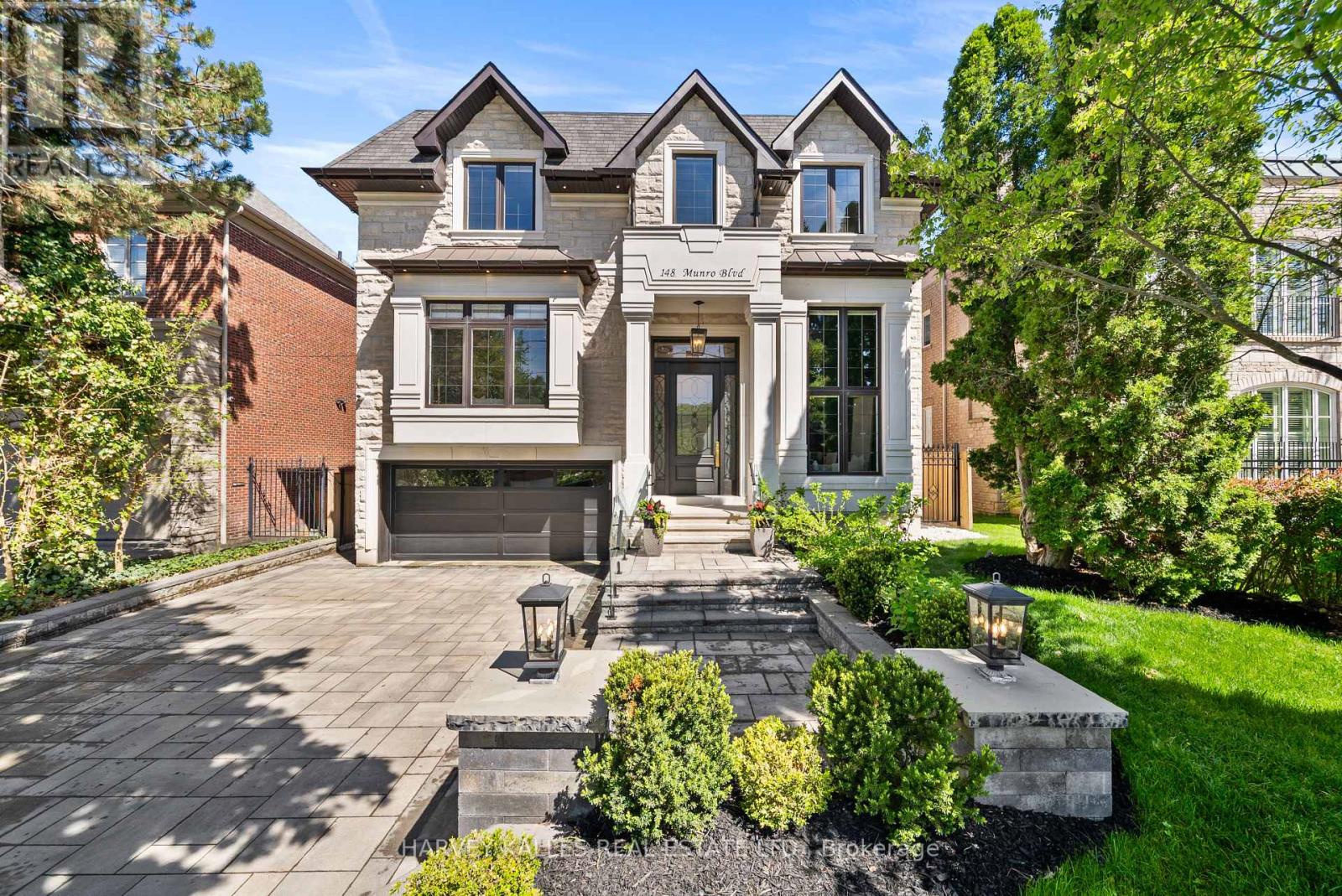 148 Munro Boulevard, Toronto, Ontario M2P 1C8 - Photo 4 - C13446482