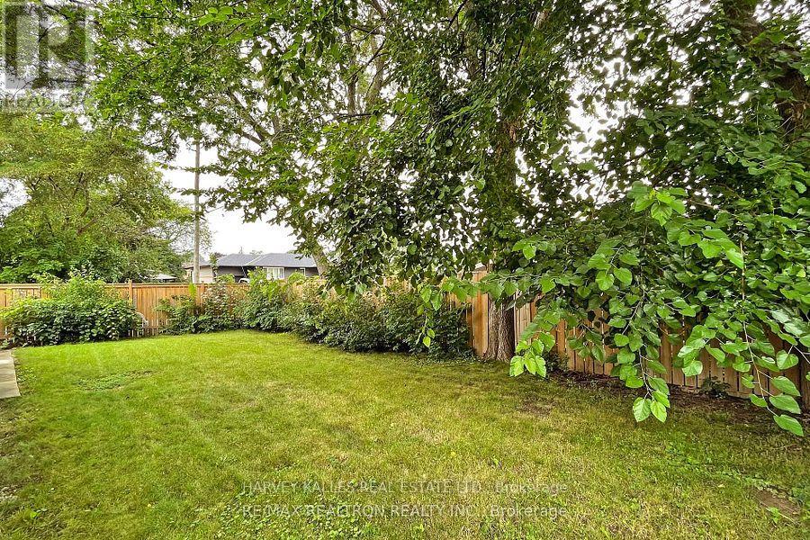 Lower - 142 Combe Avenue, Toronto, Ontario M3H 4K1 - Photo 15 - C13447472