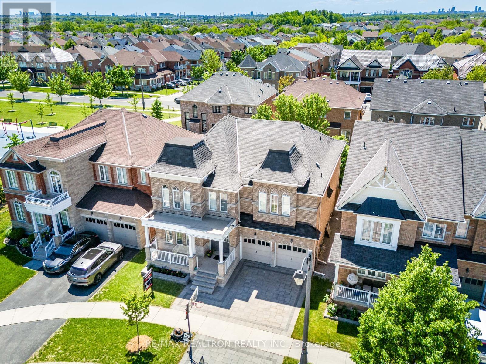 21 Rennie Avenue, Markham, Ontario L6B 0M9 - Photo 2 - N13448426