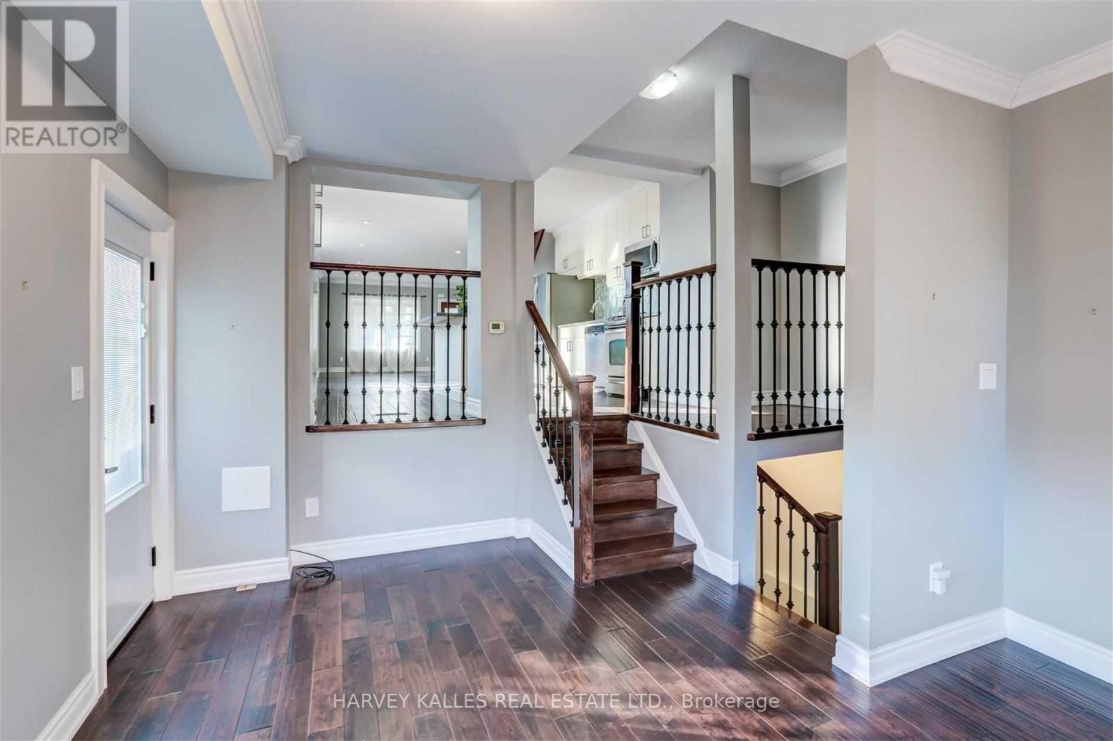 58 Sandford Avenue, Toronto, Ontario M4L 2E7 - Photo 14 - E13449590
