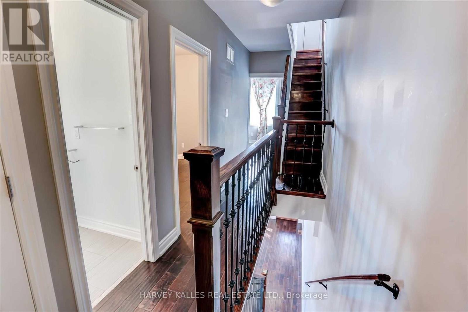 58 Sandford Avenue, Toronto, Ontario M4L 2E7 - Photo 15 - E13449590