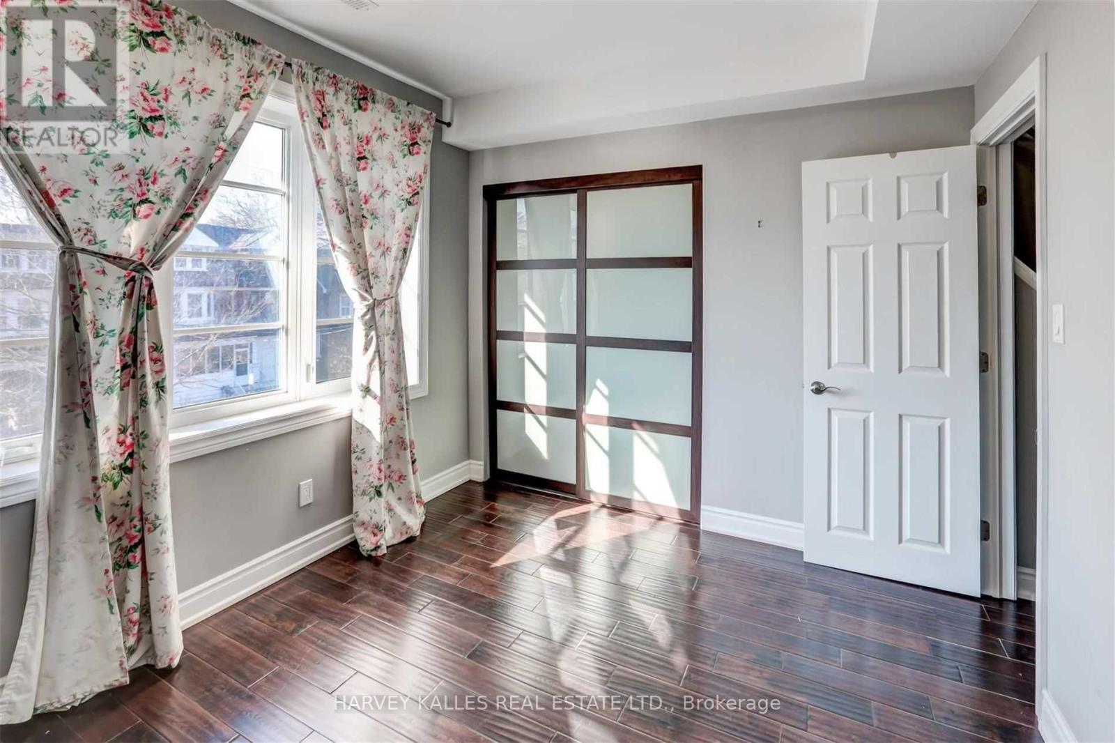 58 Sandford Avenue, Toronto, Ontario M4L 2E7 - Photo 19 - E13449590