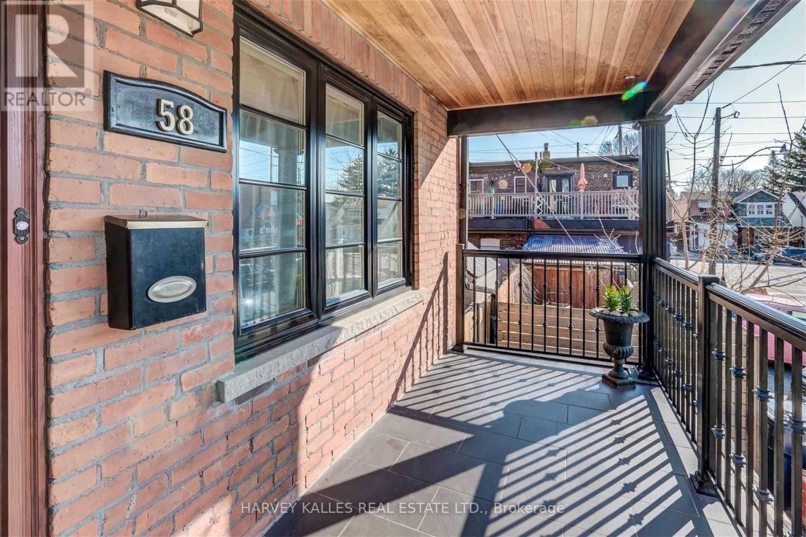 58 Sandford Avenue, Toronto, Ontario M4L 2E7 - Photo 2 - E13449590