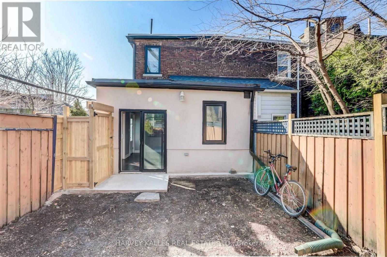 58 Sandford Avenue, Toronto, Ontario M4L 2E7 - Photo 25 - E13449590