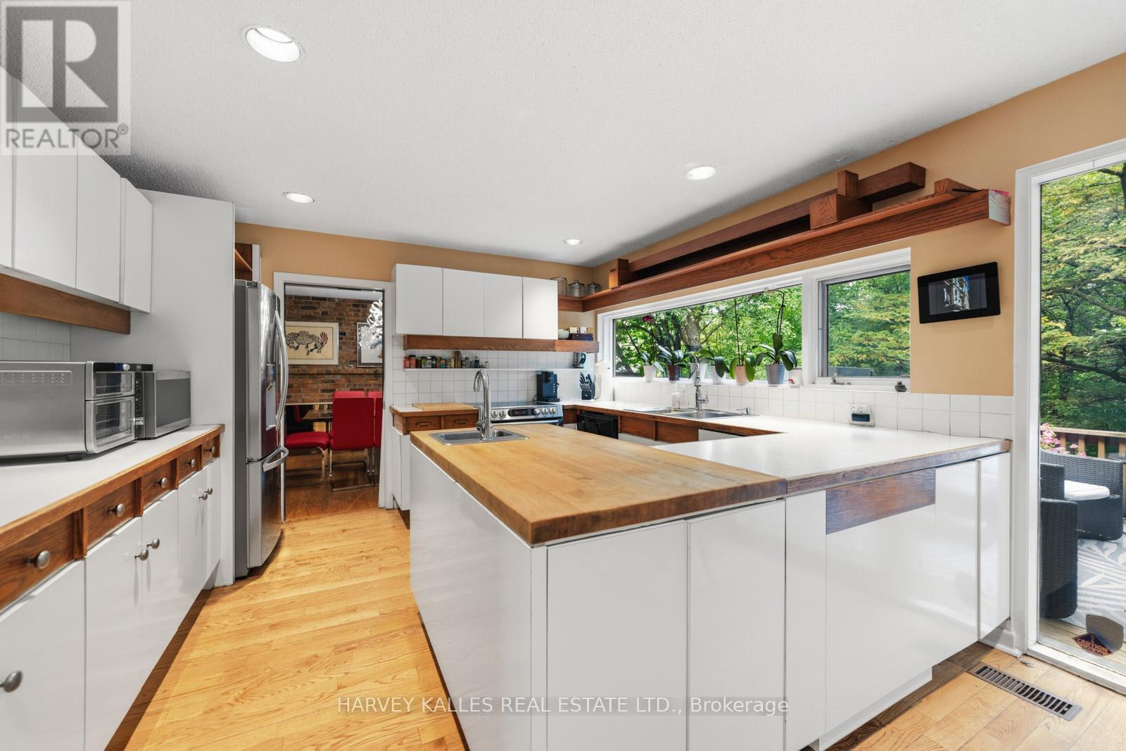 1 Vyner Road, Toronto, Ontario M2L 2N3 - Photo 18 - C13452210