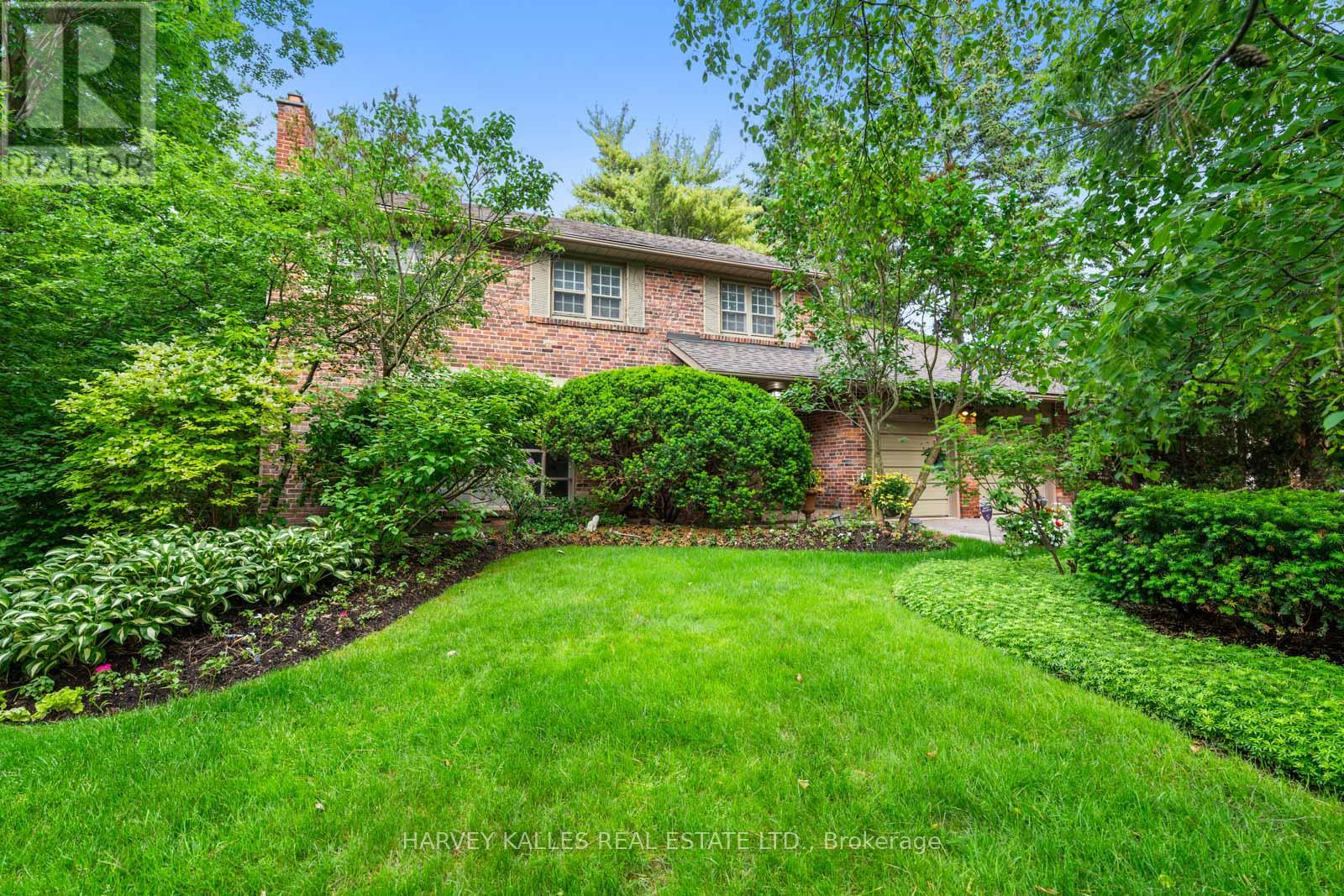 1 Vyner Road, Toronto, Ontario M2L 2N3 - Photo 3 - C13452210