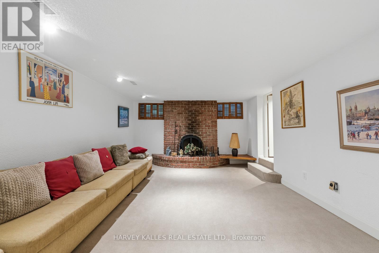 1 Vyner Road, Toronto, Ontario M2L 2N3 - Photo 33 - C13452210