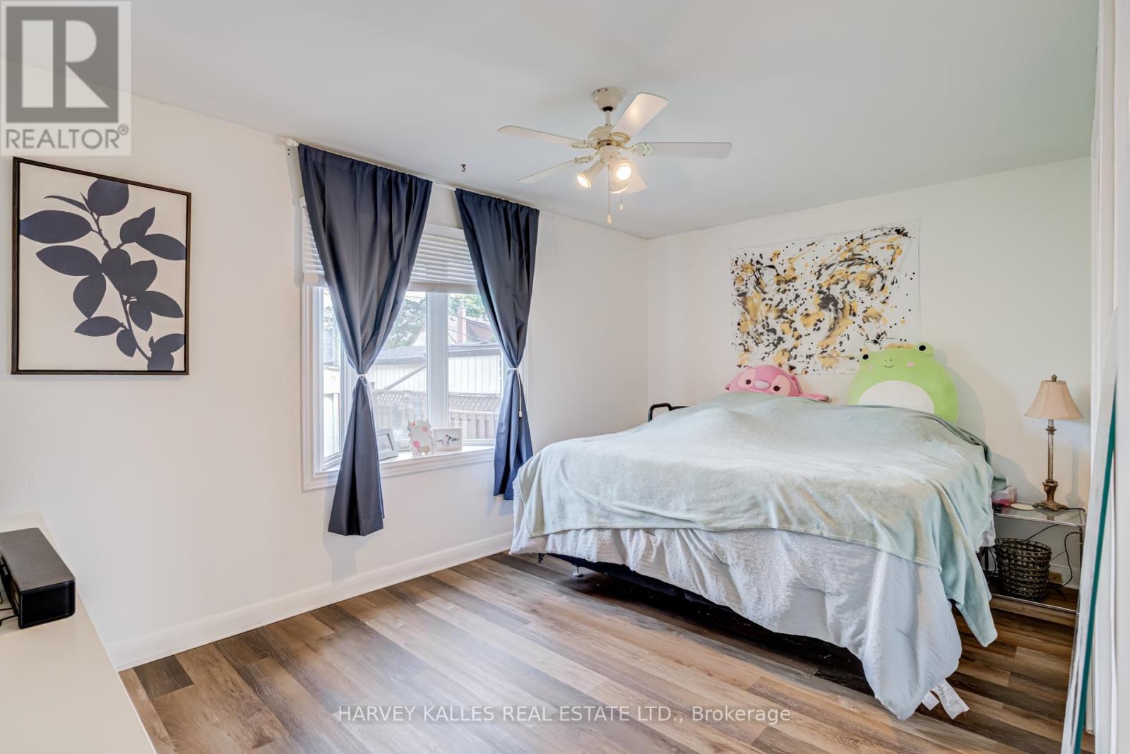 9 Sealcove Drive, Toronto, Ontario  M9C 2C3 - Photo 16 - W13453412