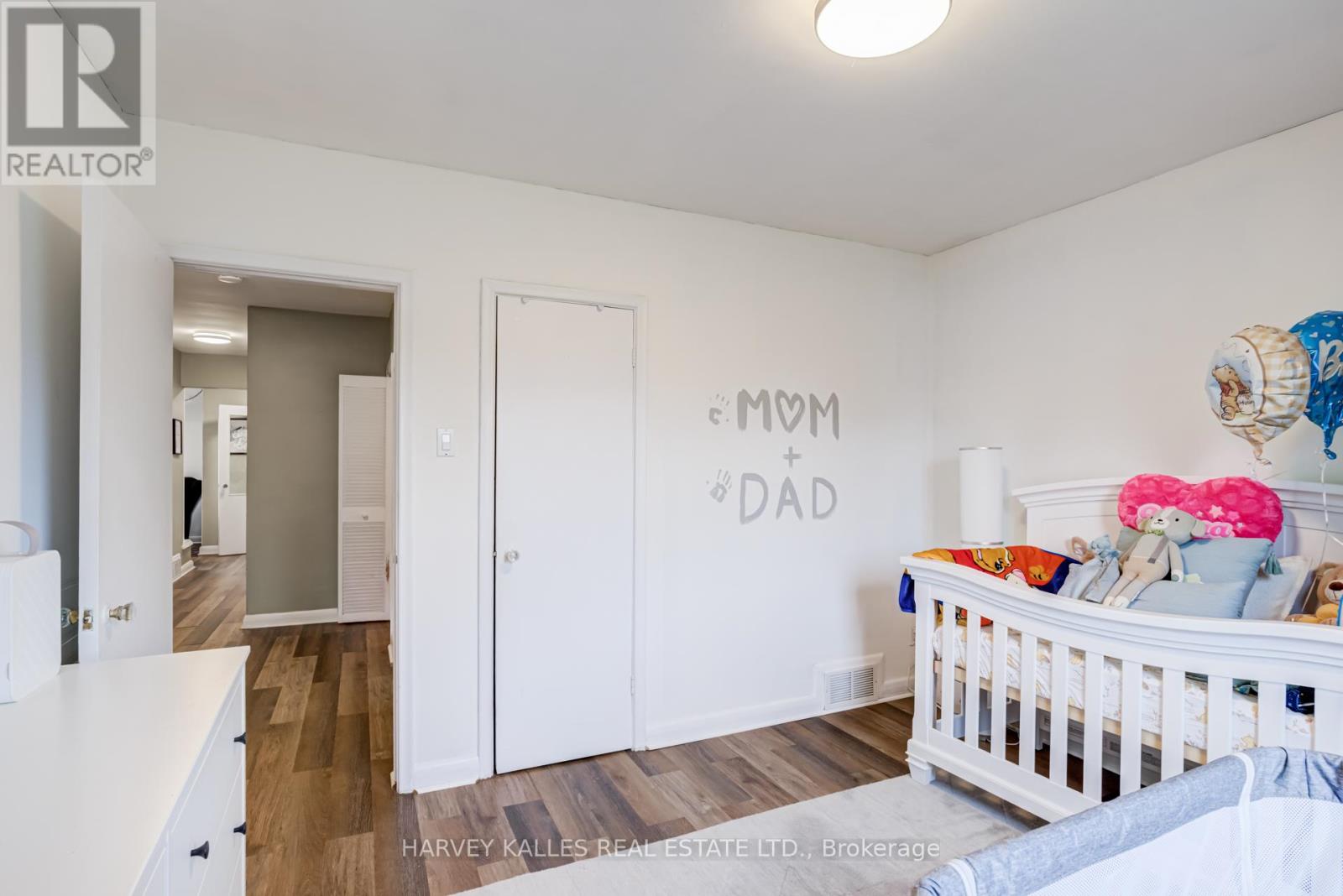 9 Sealcove Drive, Toronto, Ontario  M9C 2C3 - Photo 19 - W13453412