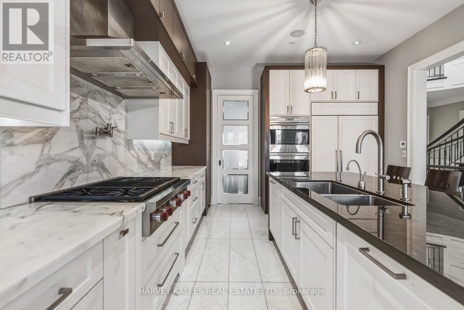 148 Delhi Avenue, Toronto, Ontario  M3H 1A6 - Photo 6 - C13454948