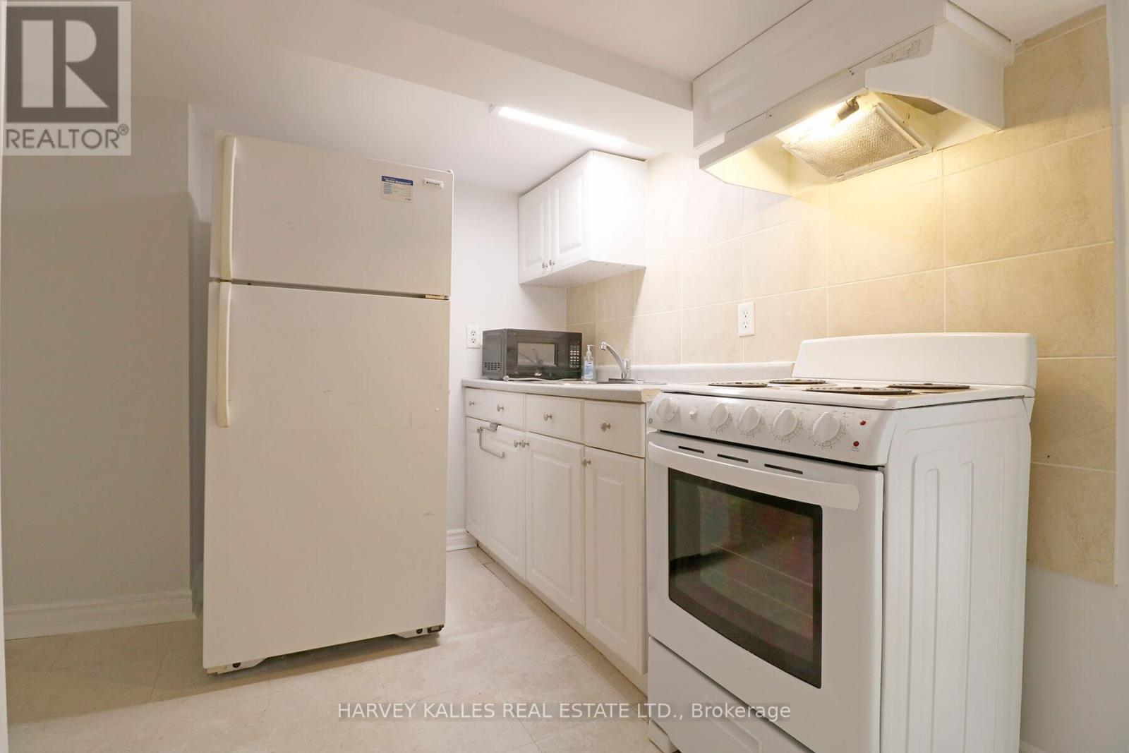 Basement - 156 Gillard Avenue, Toronto, Ontario  M4J 4N6 - Photo 7 - E13454910