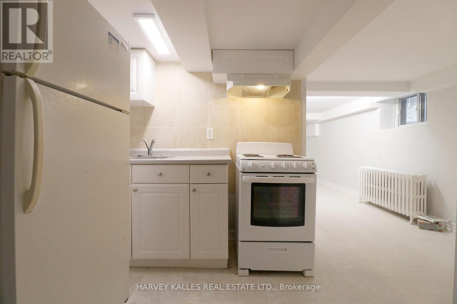 Basement - 156 Gillard Avenue, Toronto, Ontario  M4J 4N6 - Photo 9 - E13454910