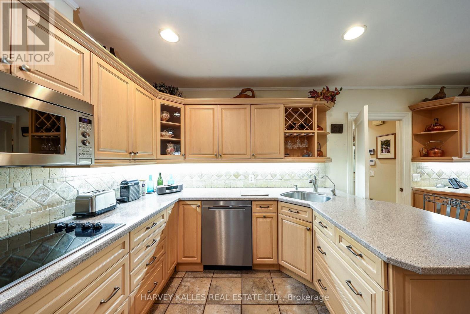 176 Old Yonge Street, Toronto, Ontario  M2P 1P9 - Photo 16 - C13455006