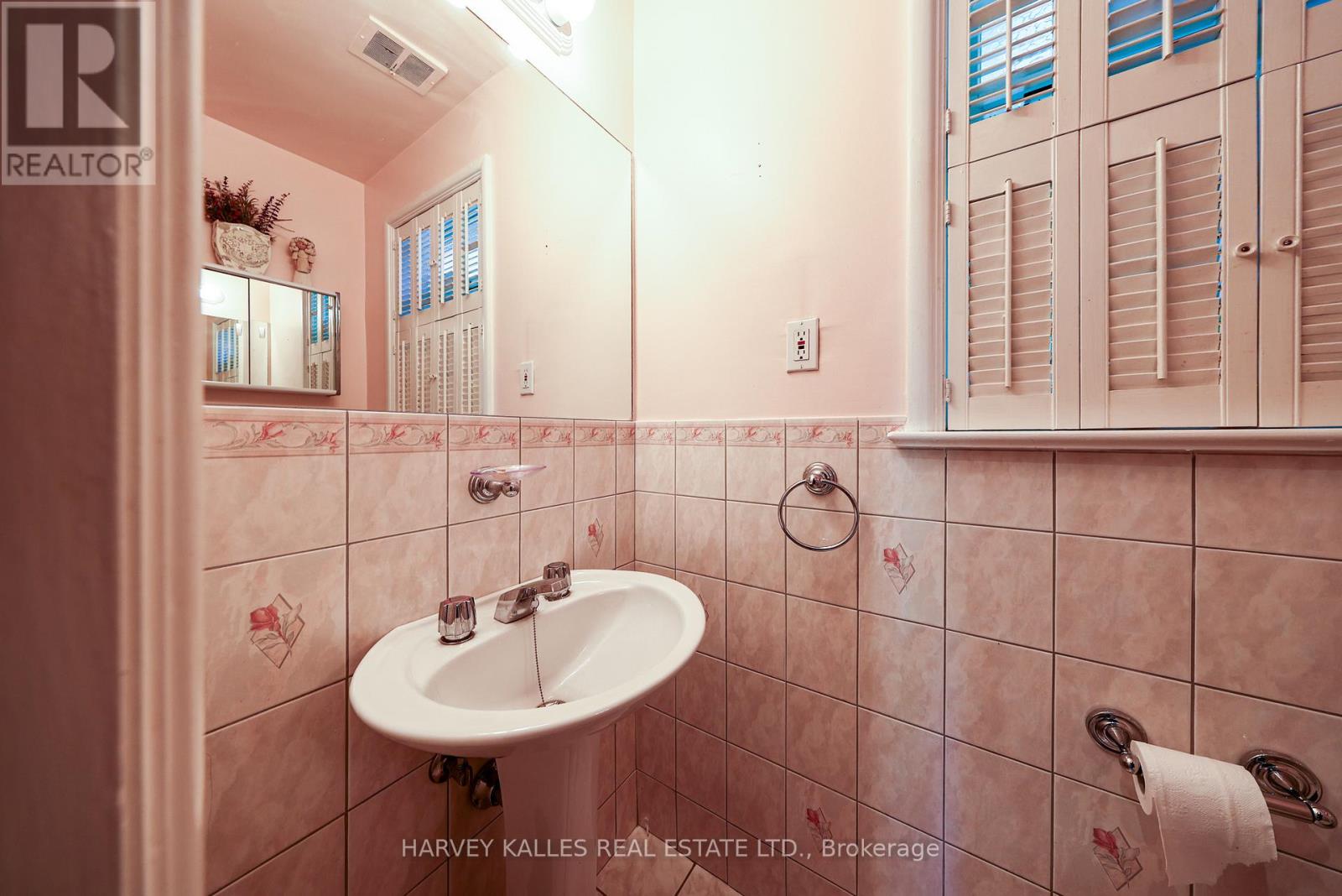 176 Old Yonge Street, Toronto, Ontario  M2P 1P9 - Photo 37 - C13455006