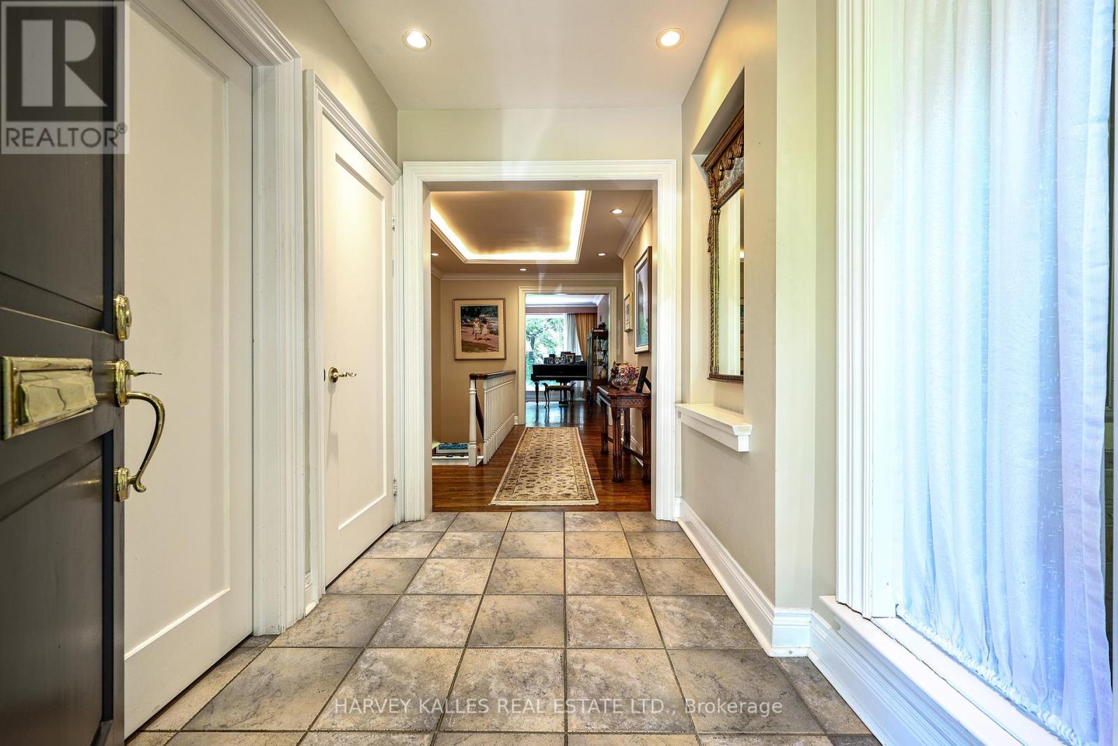 176 Old Yonge Street, Toronto, Ontario  M2P 1P9 - Photo 5 - C13455006