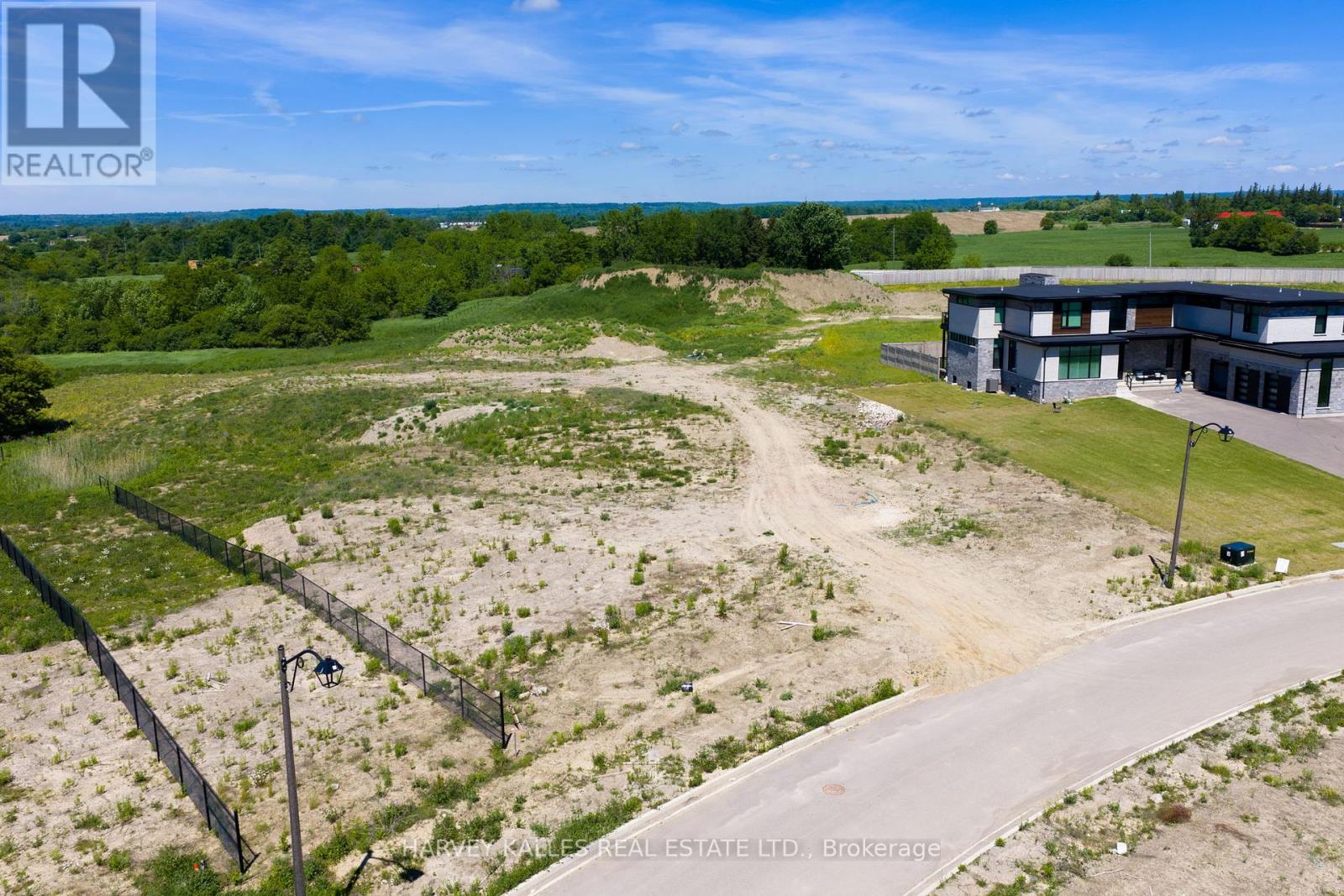 24 Sugarbush Court, Halton Hills, Ontario L7G 4S7 - Photo 13 - W13455350