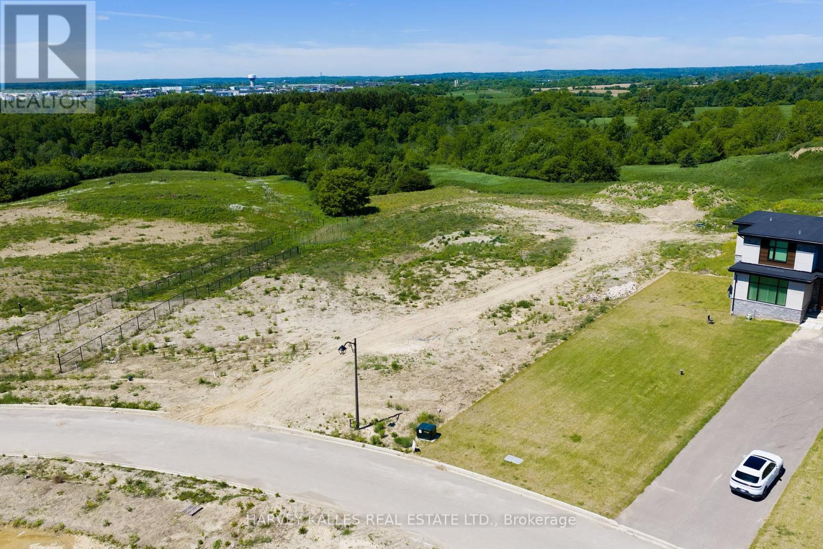 24 Sugarbush Court, Halton Hills, Ontario L7G 4S7 - Photo 14 - W13455350