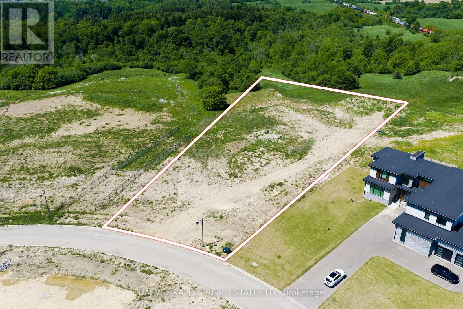24 Sugarbush Court, Halton Hills, Ontario L7G 4S7 - Photo 4 - W13455350