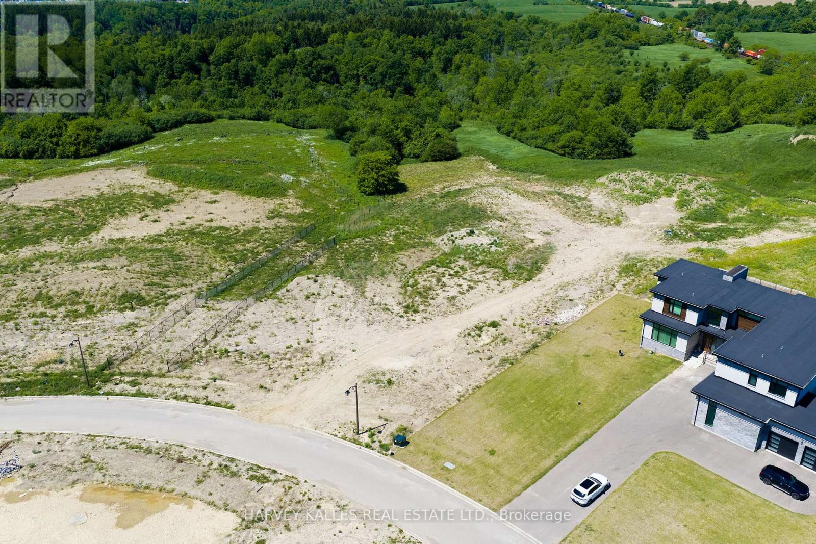 24 Sugarbush Court, Halton Hills, Ontario L7G 4S7 - Photo 6 - W13455350