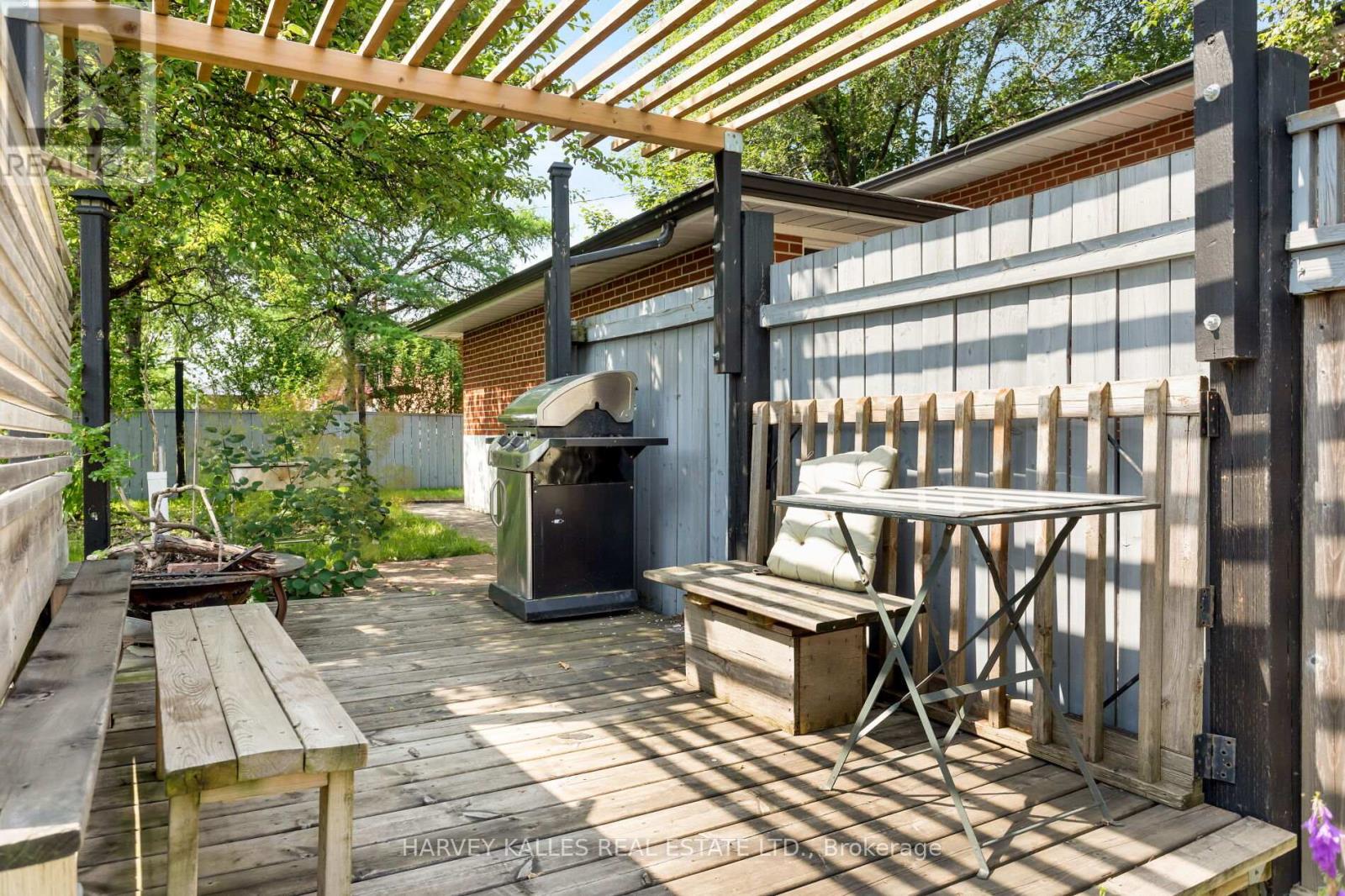 49 Learmont Drive, Toronto, Ontario M9R 2E9 - Photo 35 - W13456296