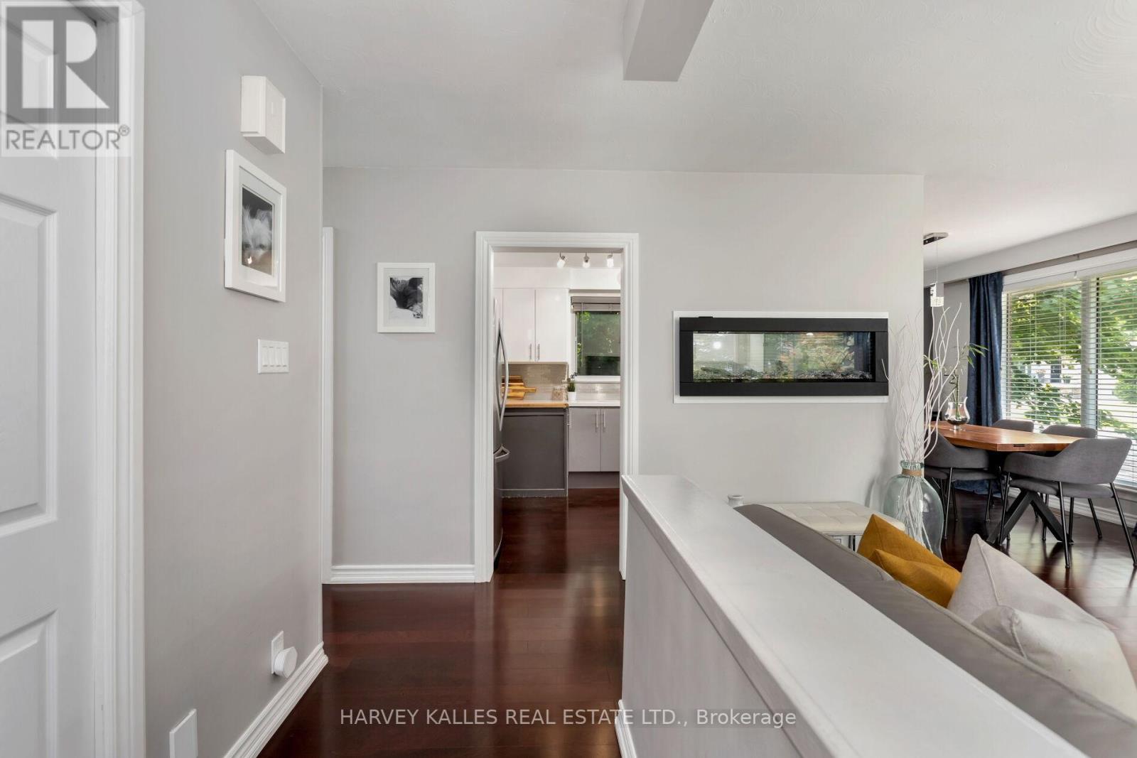 49 Learmont Drive, Toronto, Ontario M9R 2E9 - Photo 5 - W13456296