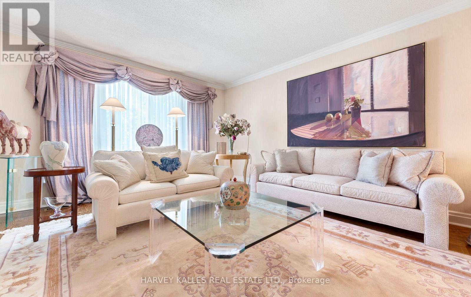8 Granada Court, Markham, Ontario L3T 4V4 - Photo 6 - N13460410