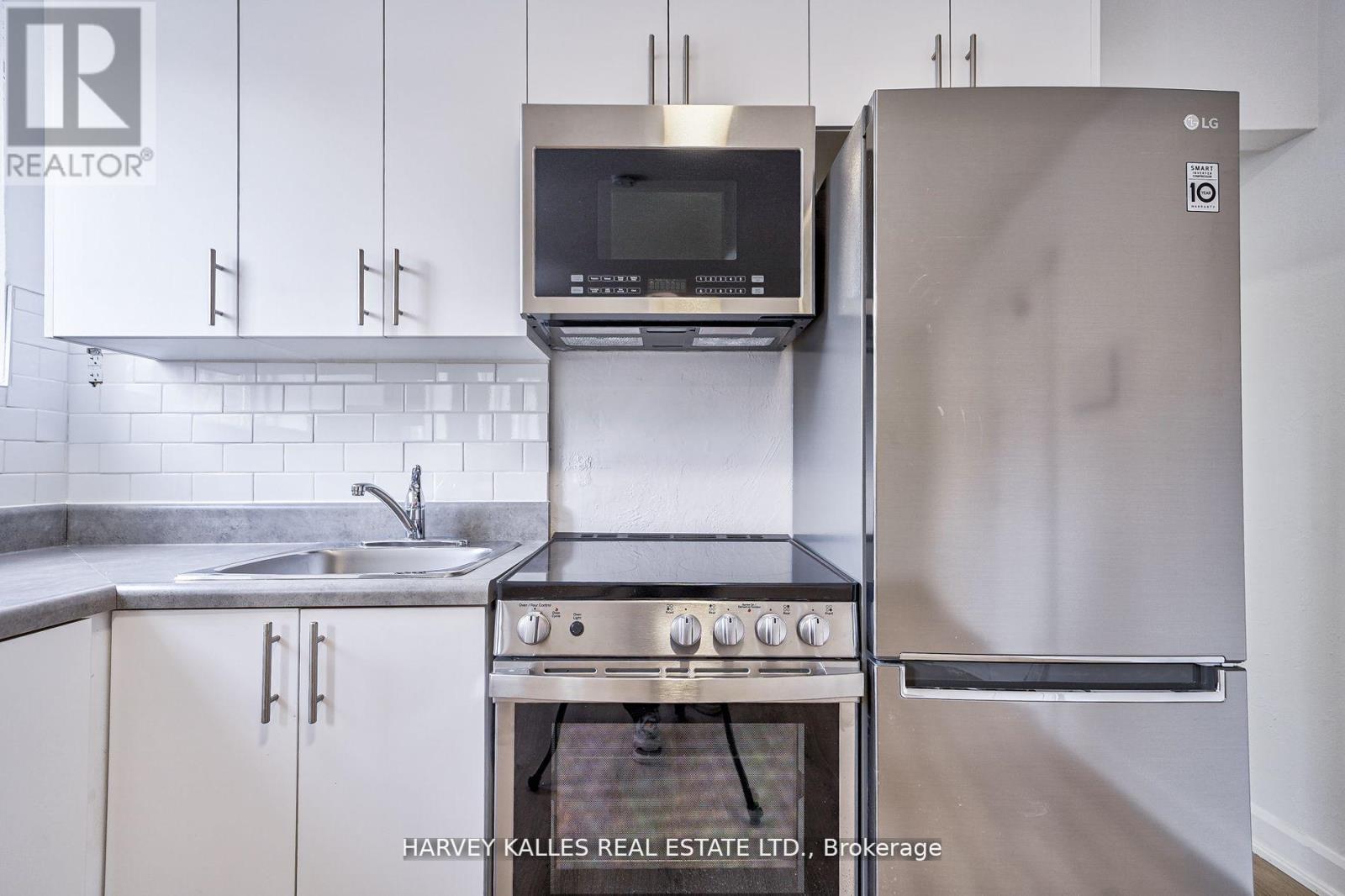 Unit 2 - 1046 Bathurst Street, Toronto, Ontario M5R 3G7 - Photo 16 - C13462490