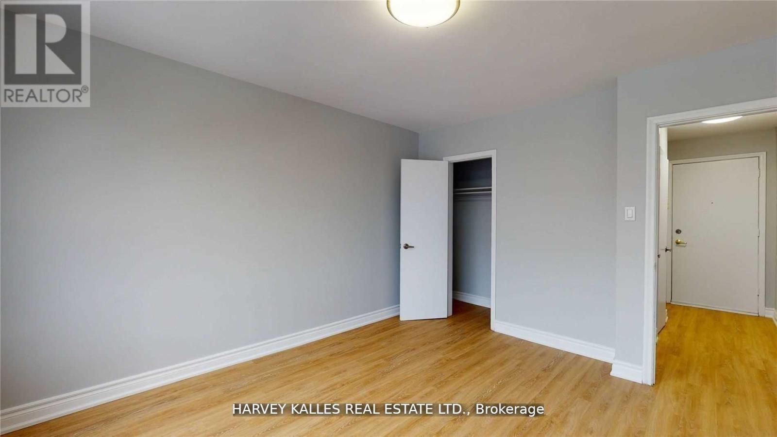 203 - 4 Greentree Court, Toronto, Ontario  M6M 2A5 - Photo 9 - W13462464