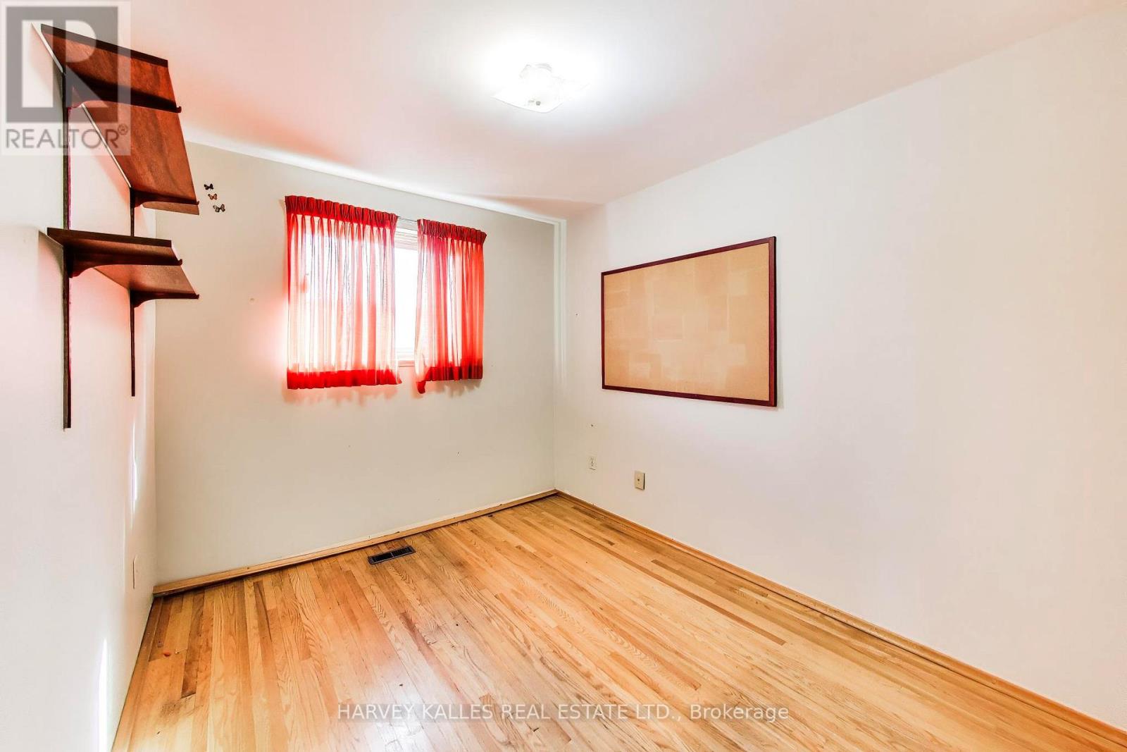 3760 Woodruff Crescent, Mississauga, Ontario L4T 1T9 - Photo 19 - W13462664