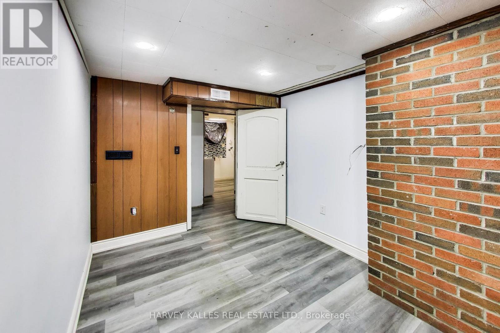 3760 Woodruff Crescent, Mississauga, Ontario L4T 1T9 - Photo 32 - W13462664