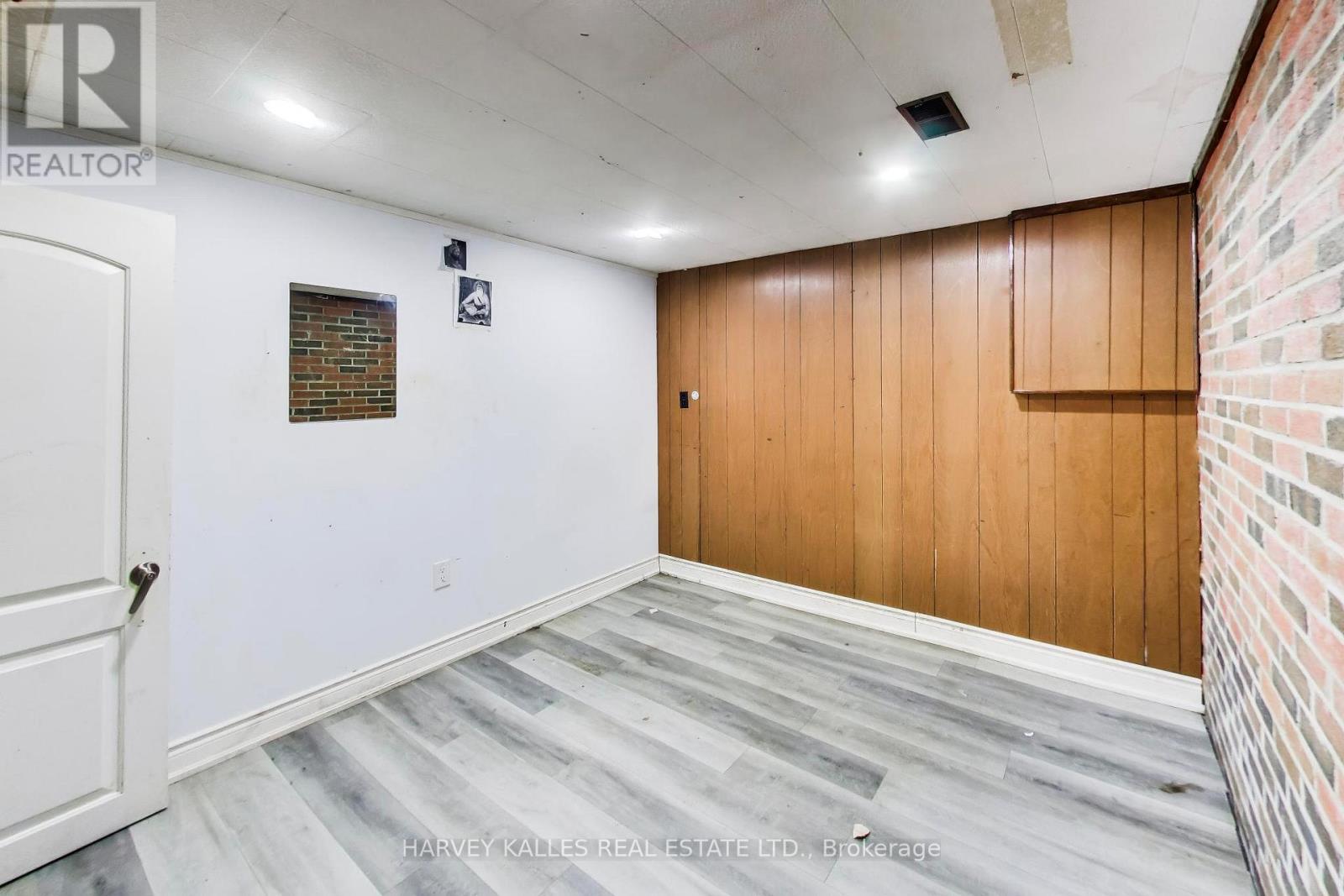 3760 Woodruff Crescent, Mississauga, Ontario L4T 1T9 - Photo 33 - W13462664