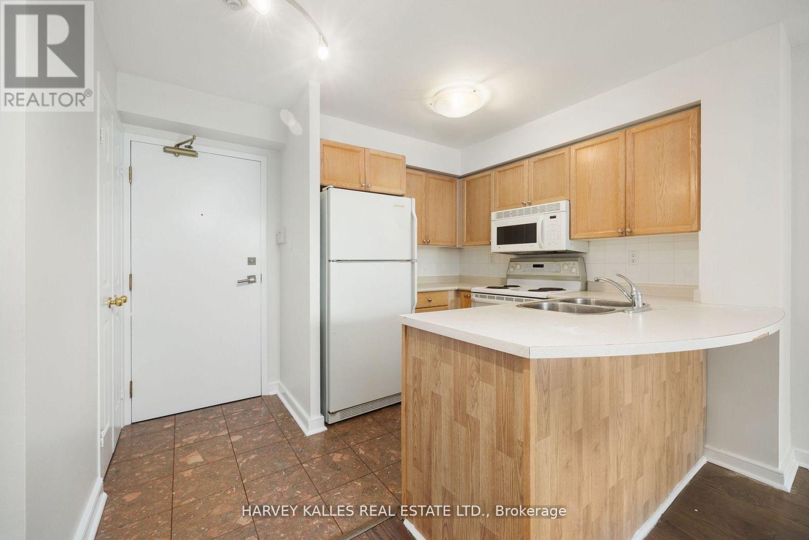512 - 109 Front Street E, Toronto, Ontario  M5A 4P7 - Photo 8 - C13463720
