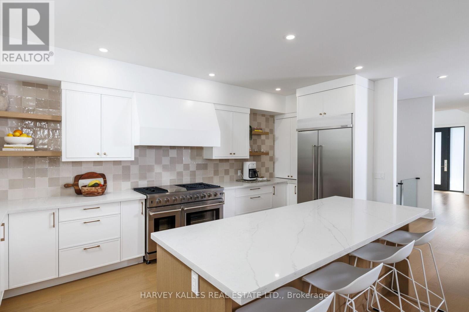 90 Great Oak Drive, Toronto, Ontario  M9A 1N5 - Photo 12 - W13467588
